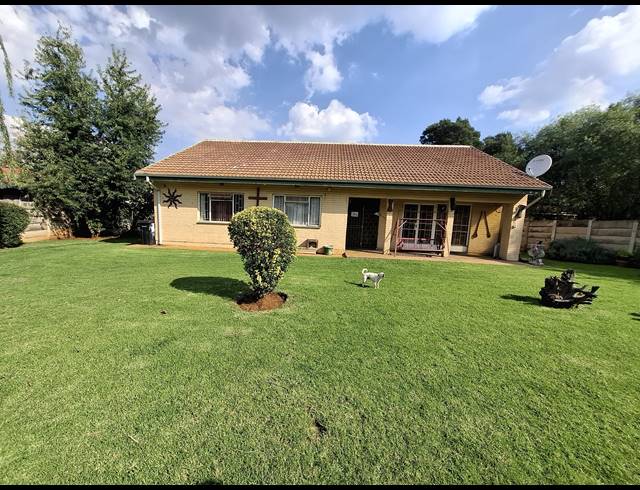 3 BEDROOM HOUSE FOR SALE IN STRUBENVALE